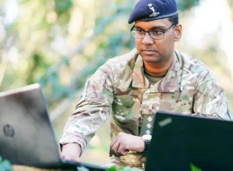 254 SGIS (Specialist Group Information Services) Signal Squadron