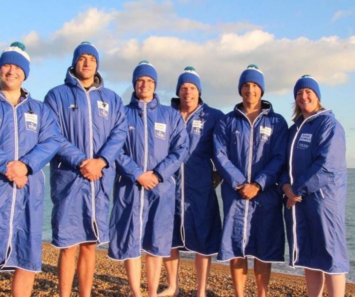 R SIGNALS swim the Channel!